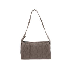 SAKURA Shoulder Bag – Elegant, Practical & Everyday Style